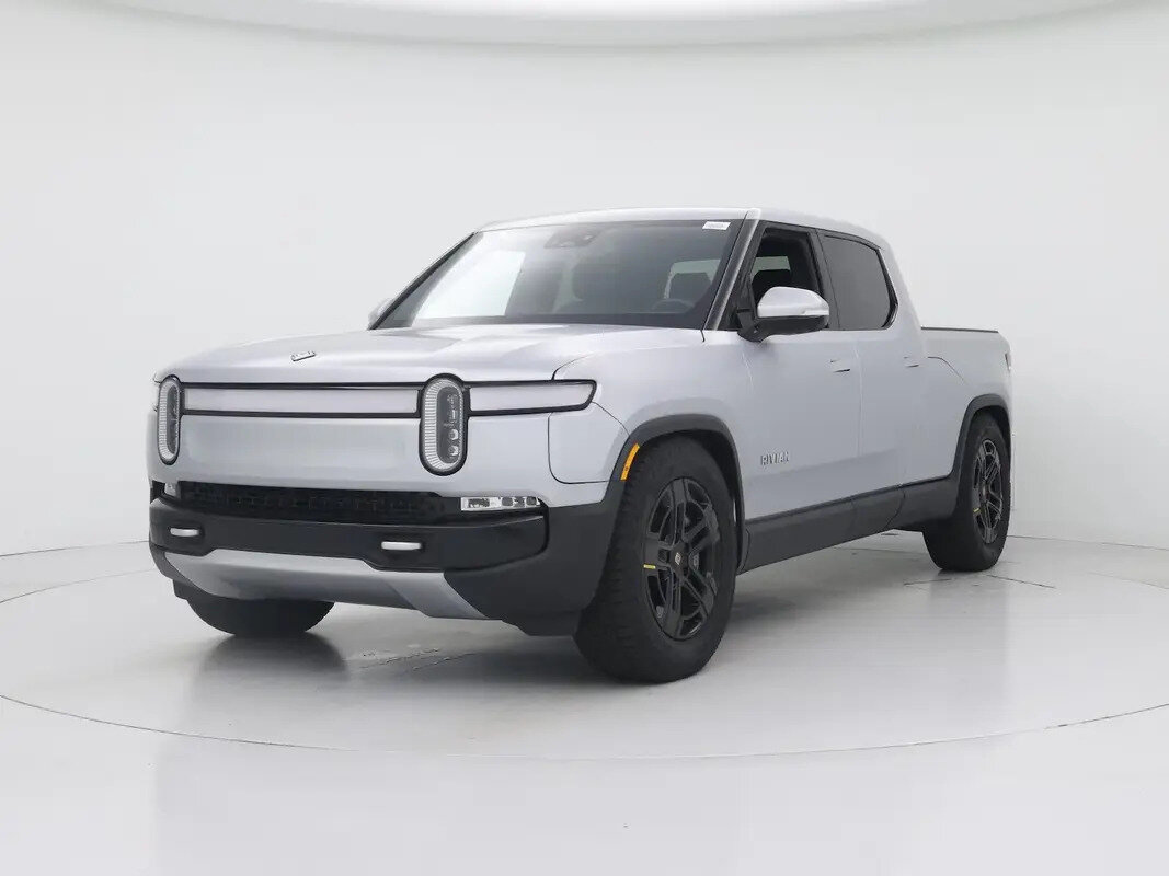 2025 Rivian R1T Premium